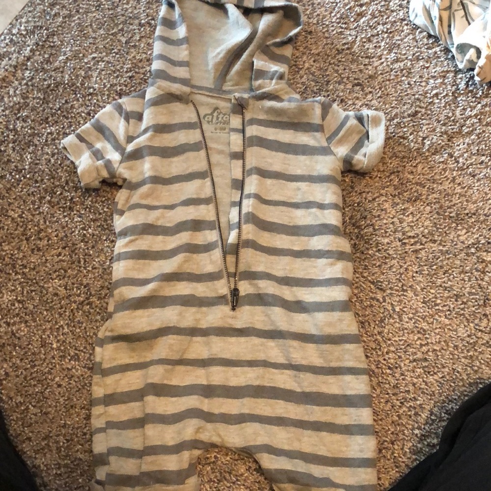 Half zip gray striped boy romper 6-9 months